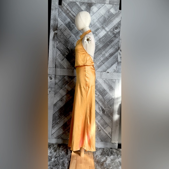 * SELFIE LESLIE AMALFI SUNSET COWL HALTERNECK MAXI DRESS SUN - Picture 10 of 15